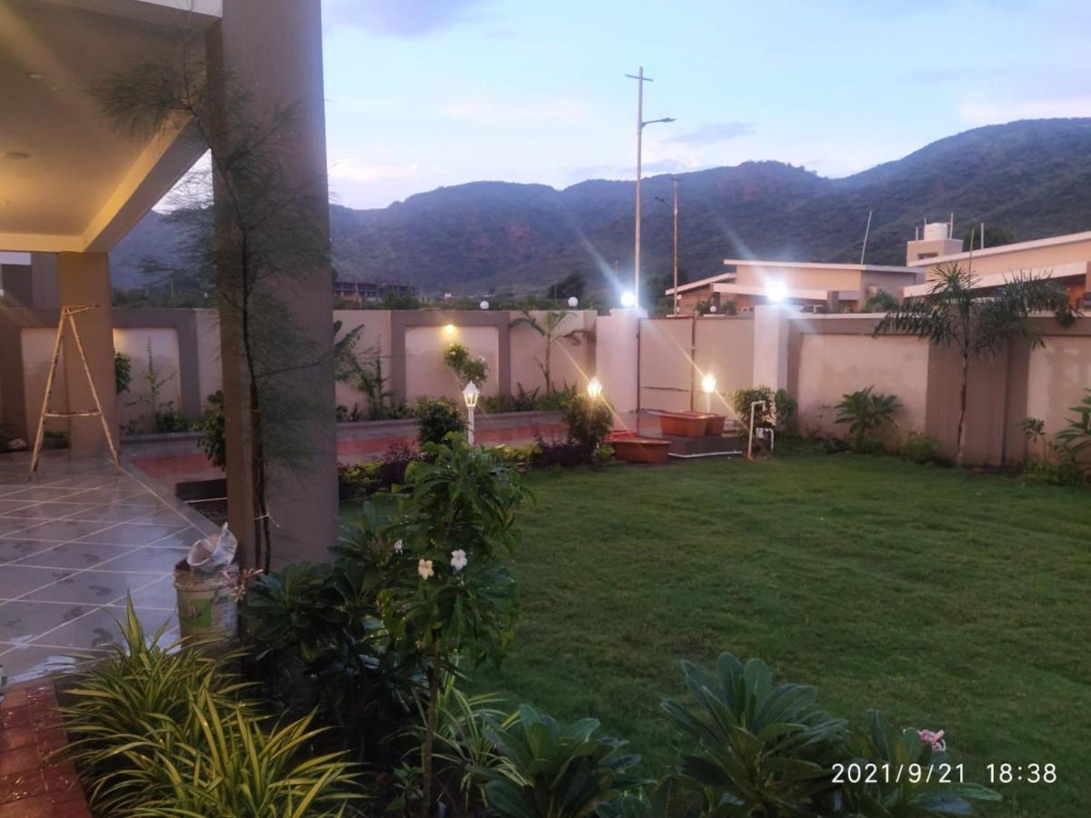 Nine Hill Villa - 2Bhk Private Villa With Pool أُودايبور المظهر الخارجي الصورة